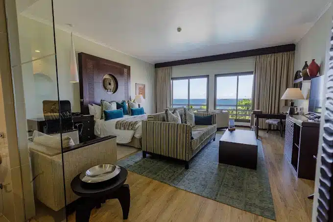 Sea Cliff Hotel luxury room